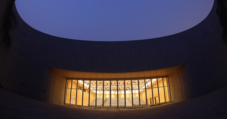 小劇場－玻璃墻